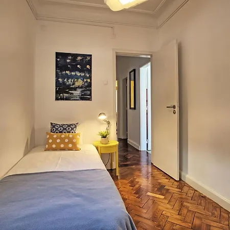 Liverpool-terrasse By Interhome * Lisboa